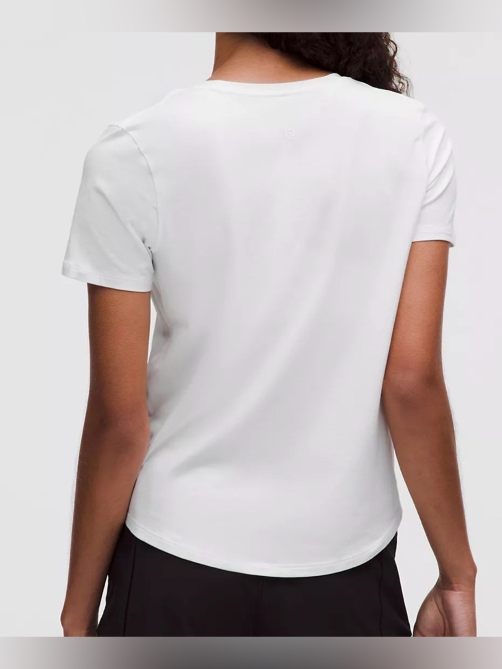 NWOT New Lululemon Love V-Neck T-Shirt - Picture 2 of 7